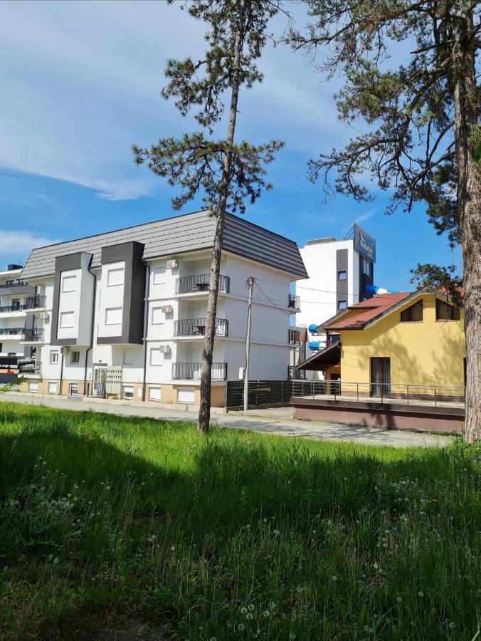 Apartman Tim Lux 1 Vrnjačka Banja Exterior foto