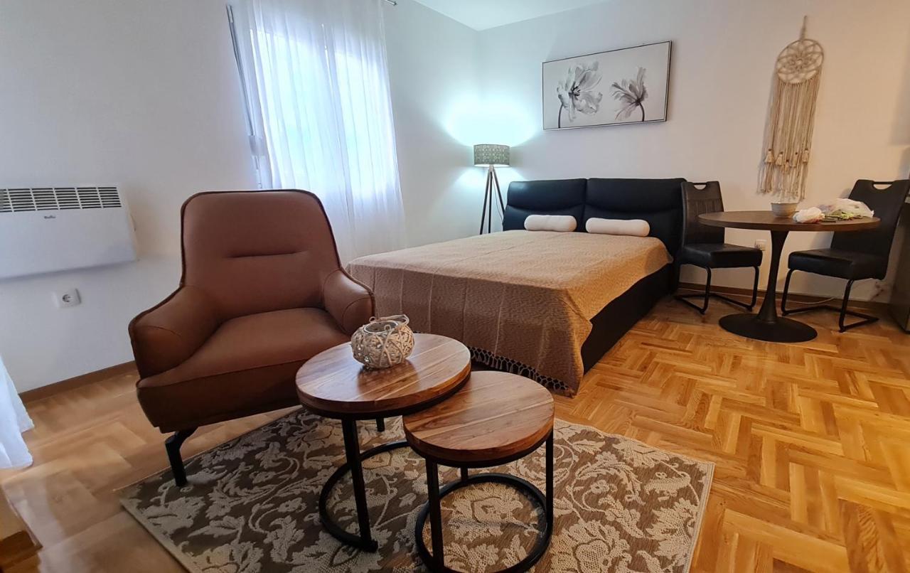 Apartman Tim Lux 1 Vrnjačka Banja Exterior foto