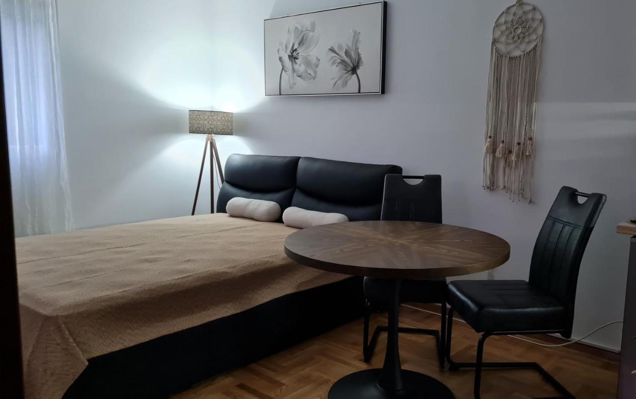 Apartman Tim Lux 1 Vrnjačka Banja Exterior foto