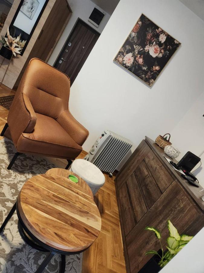 Apartman Tim Lux 1 Vrnjačka Banja Exterior foto